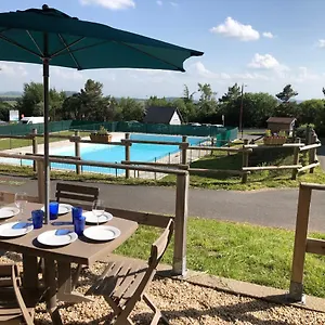 Lamarmotte Au Bois De La Reine - T3 Super-besse - Terrasse Rez De Jardin Sud , Super-Besse France