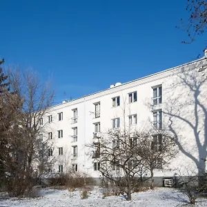 Superapart Komitetu Obrony Robotnikow 42a Варшава