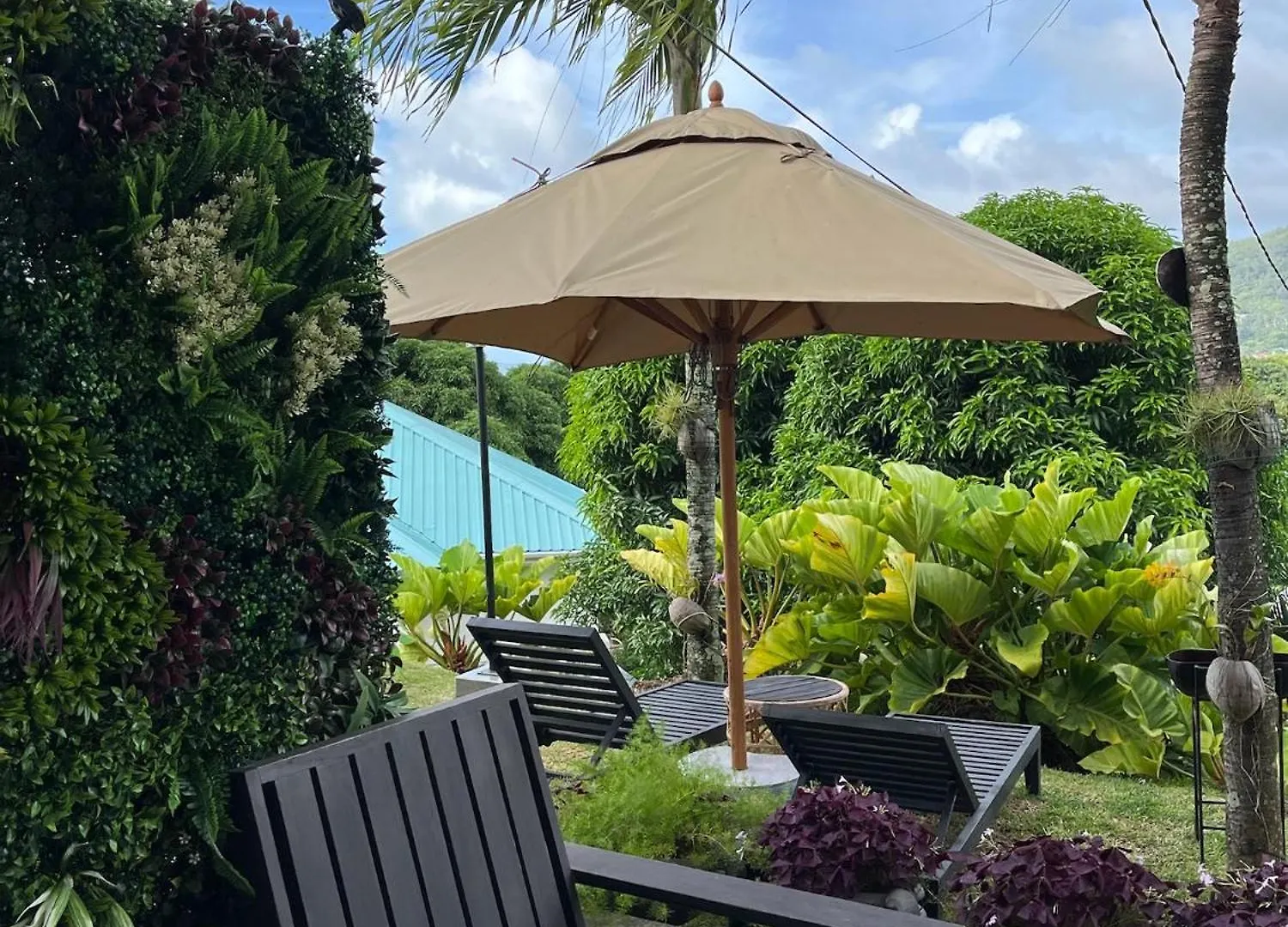 360 Degrees Villa Victoria