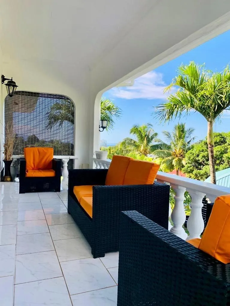 360 Degrees Villa Victoria