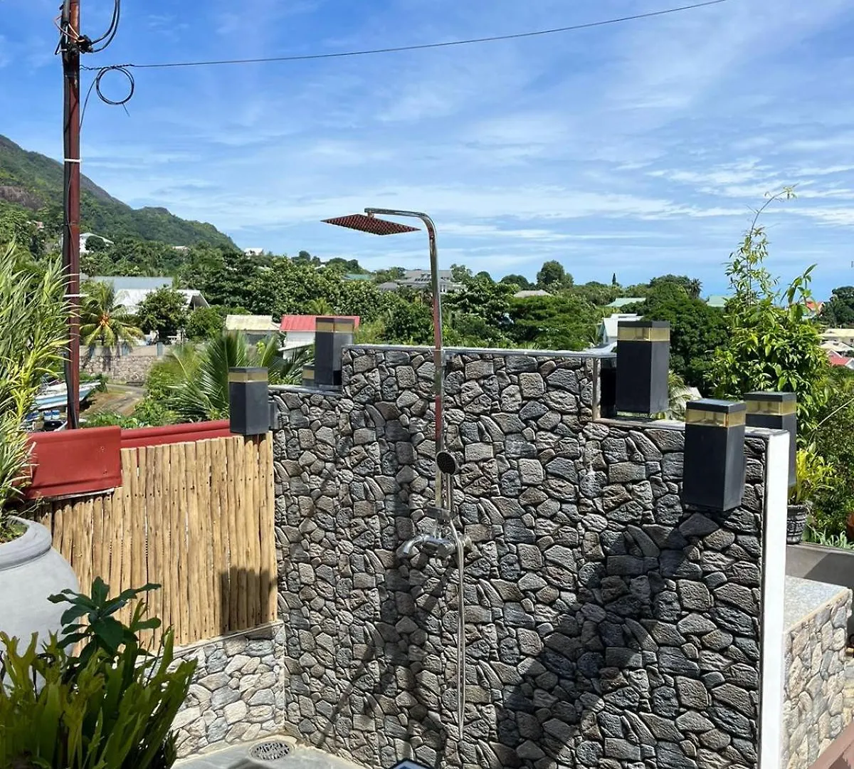360 Degrees Villa Victoria