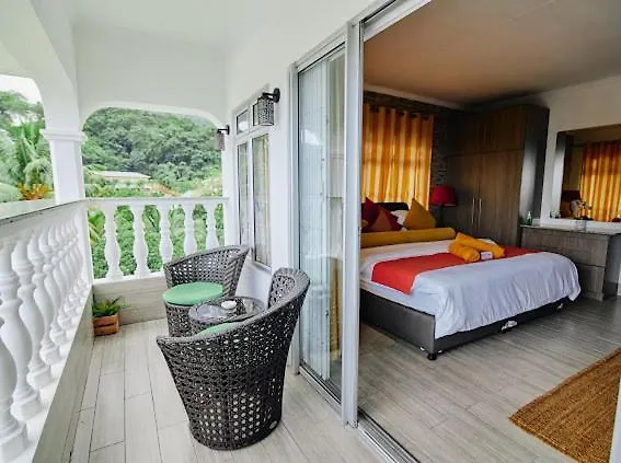 360 Degrees Villa Victoria