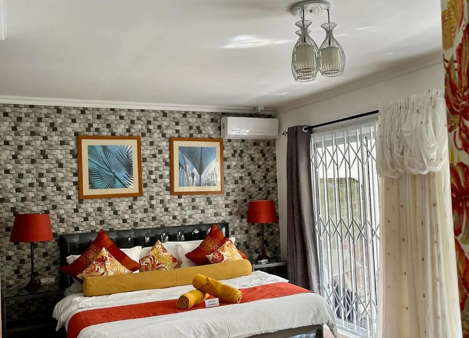360 Degrees Villa Victoria